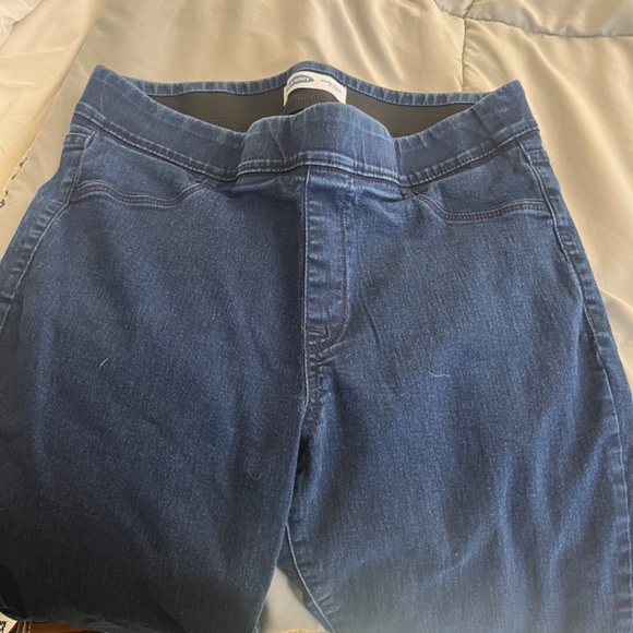 Old Navy Rockstar Jeans - Picture 4 of 5